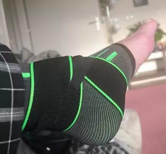 Customer photo review of Tobillera de Compresión con Correas de Soporte