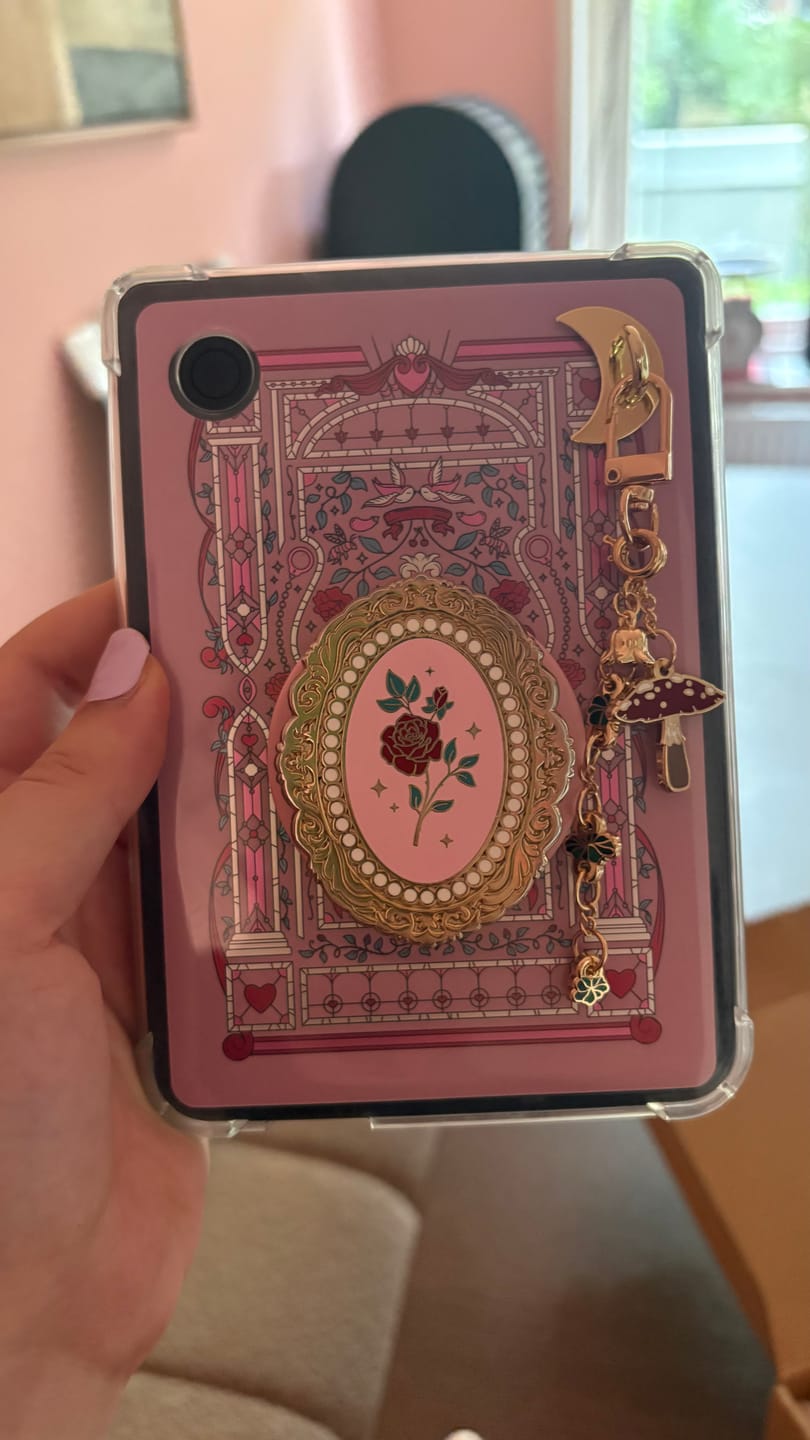 Customer photo review of Sugar & Spice eReader Sticker Insert