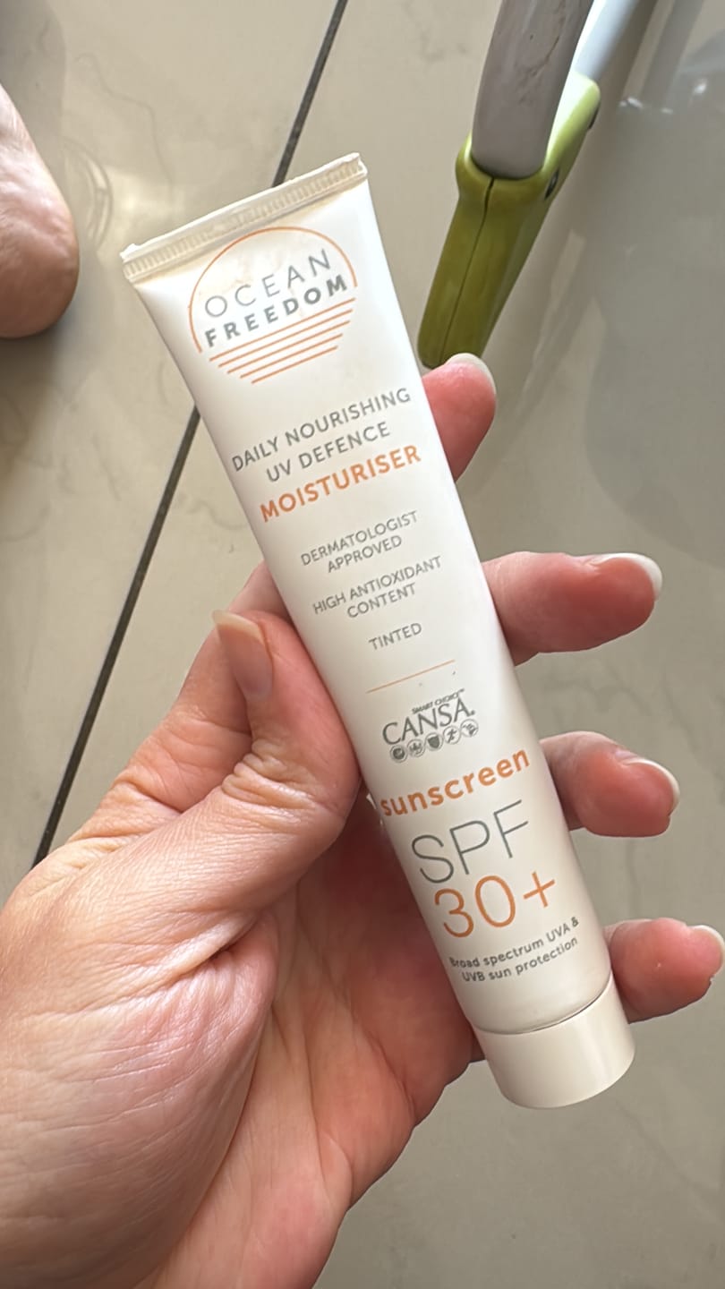 Customer photo review of Daily Nourishing UV Defence Sunscreen SPF30+ Tinted Tan