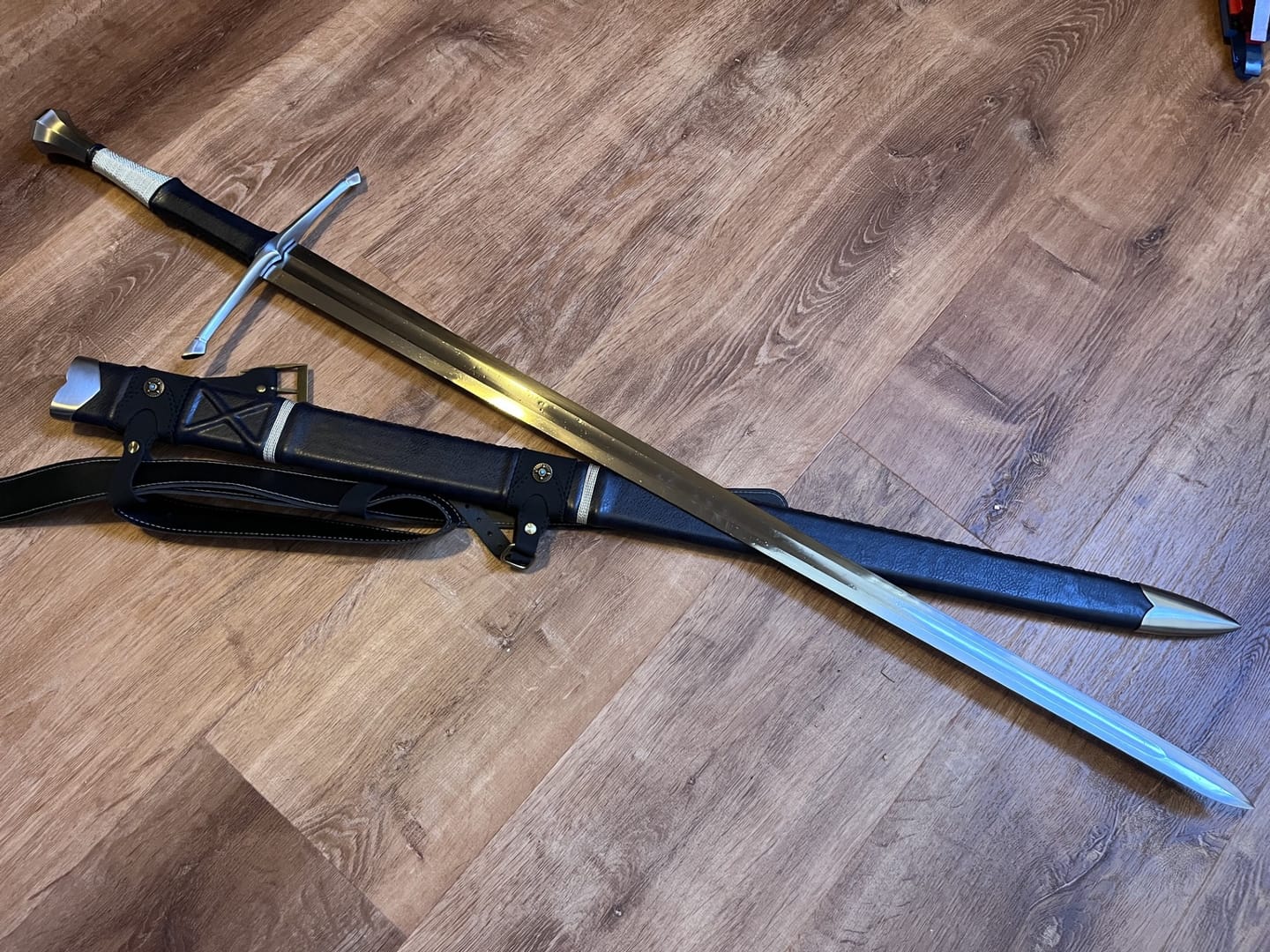 Customer photo review of The Dragonwhisper Longsword