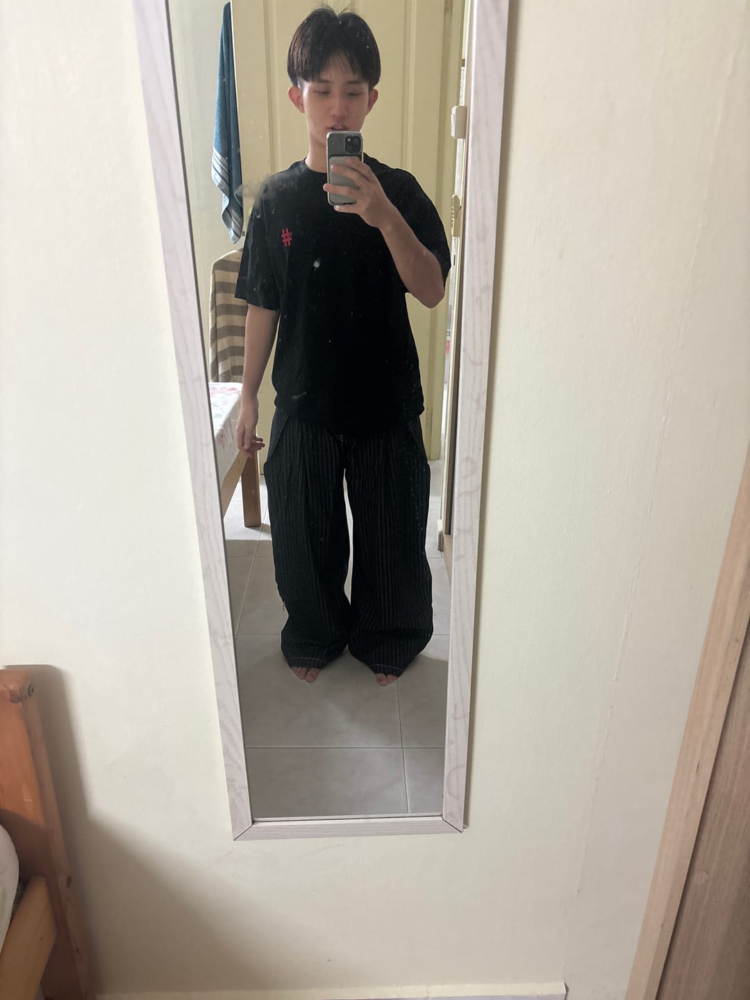 Customer photo review of Aelfric Eden Pinstripe Baggy Barrel Jeans