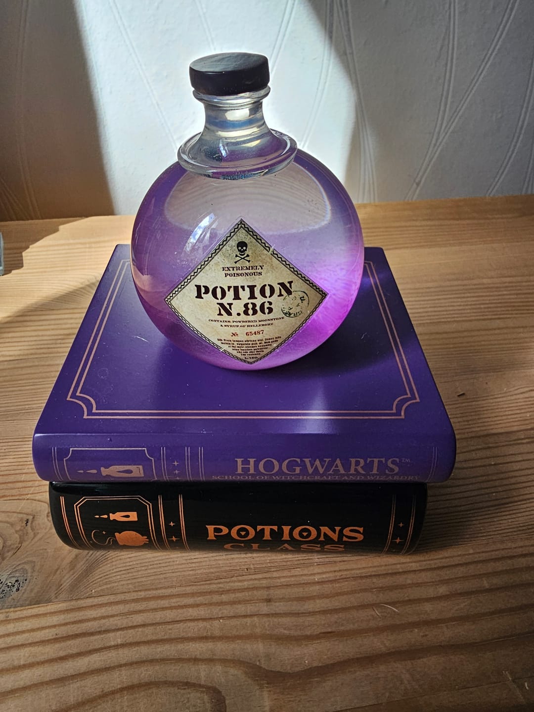 Customer photo review of Harry Potter Duftkerze Book – Buch-Kerze mit Geißblatt & Sandelholz