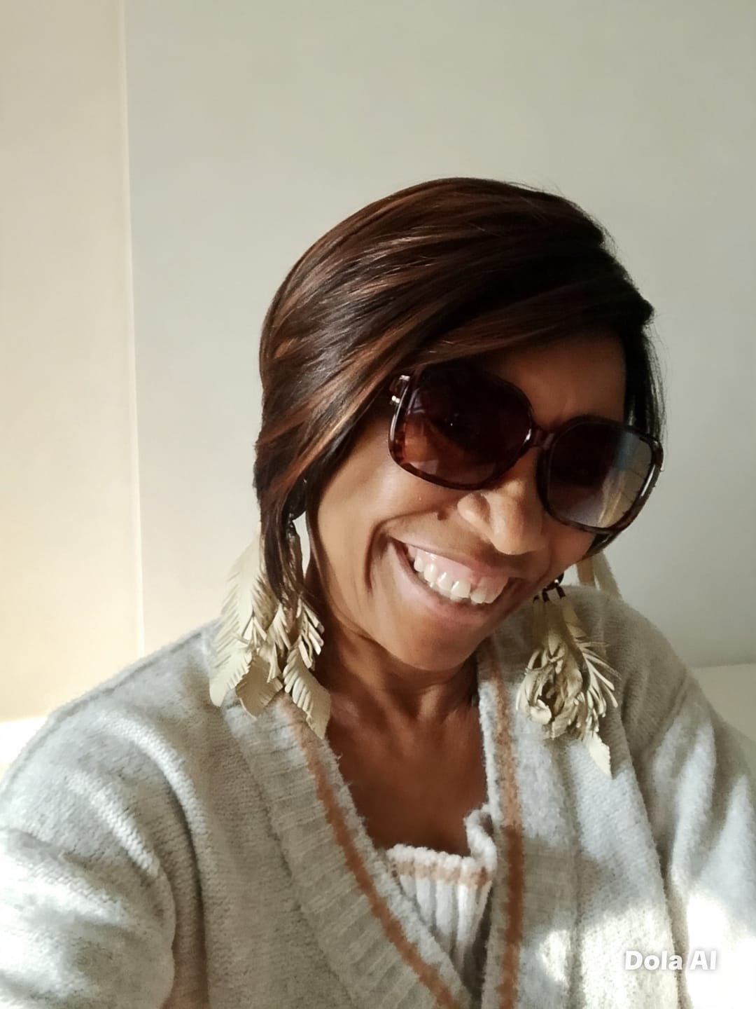 Customer photo review of Wig Premium Erika - Grisalha 280