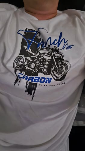 Customer's COLLECTION SP t-shirt showing a detailed motorcycle graphic with French Moto branding.