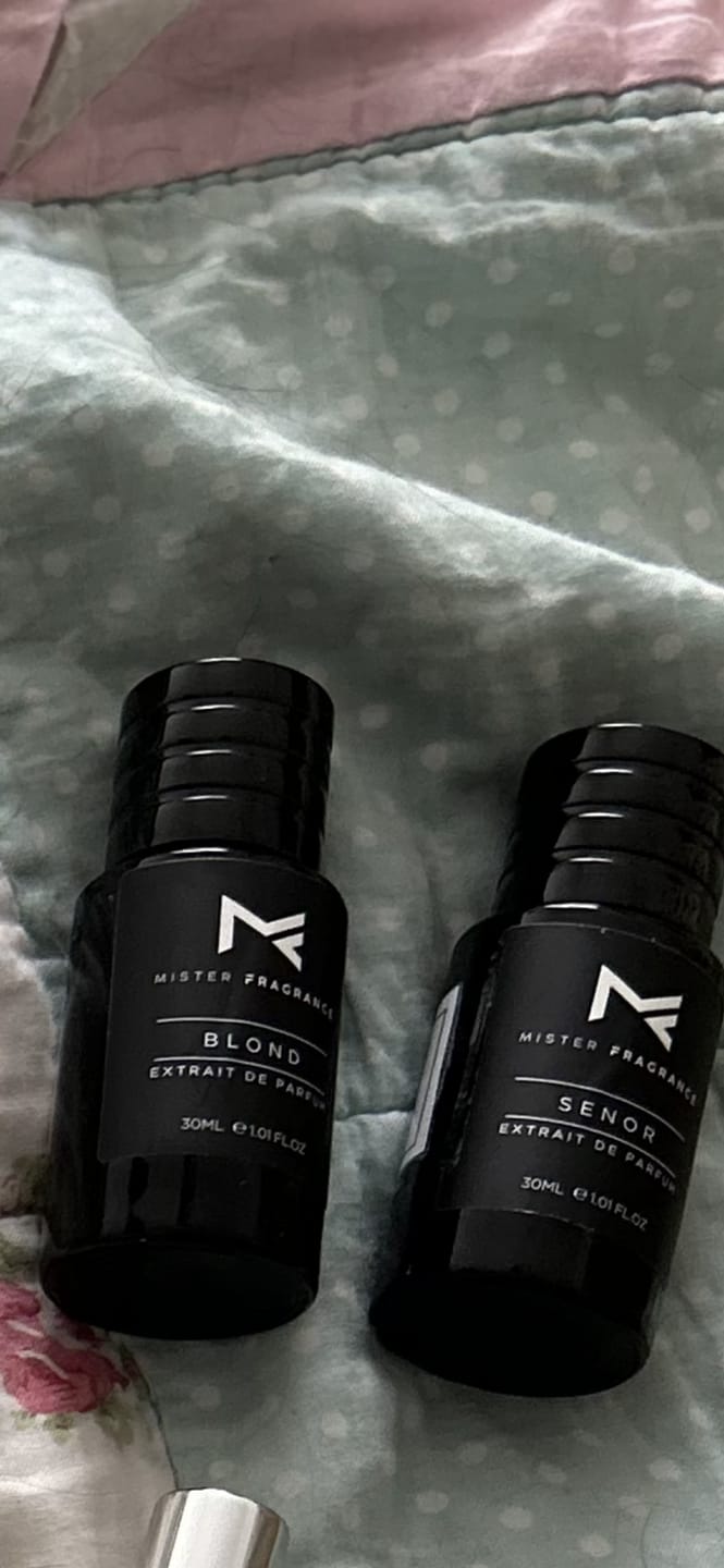 Customer photo review of Blond
