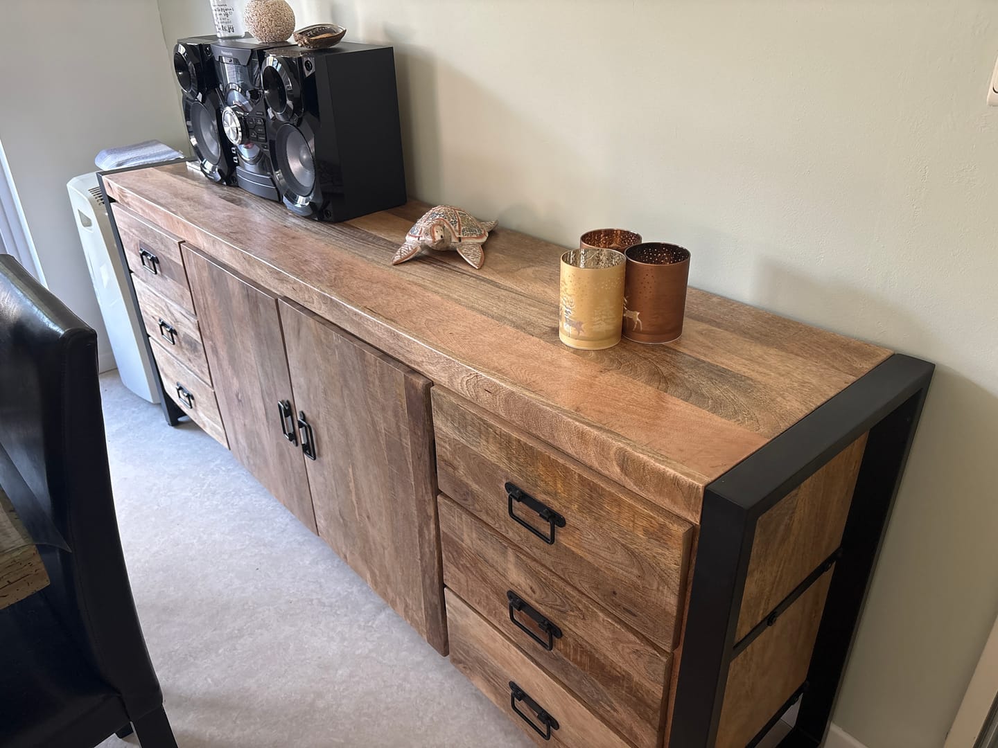 Customer photo review of Dressoir Britt - 200 cm -  2-deurs 6-laden Mangohout en Staal