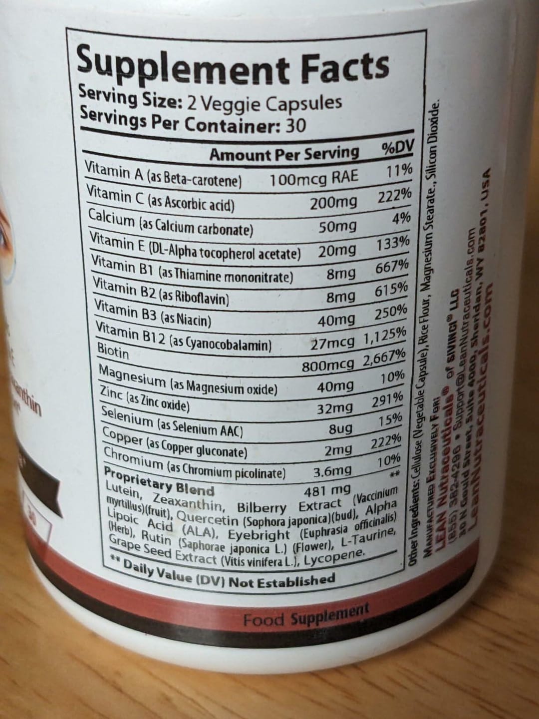 Customer photo review of Eye Health Plus with Copper, Vitamins A, B, C, E, Lutein, Zeaxanthin, Quercetin, Zinc, Bilberry Extract, Biotin - Care for Sight, Dryness, Strain"