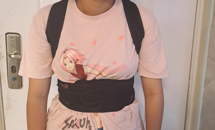 Customer photo review of Aligné Invisible Posture Brace