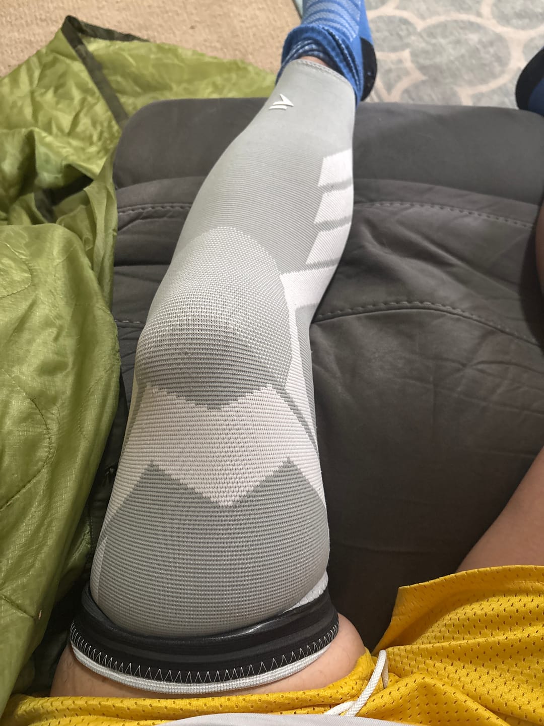 Customer photo review of Compression Sleeves V2 for Knees and Legs