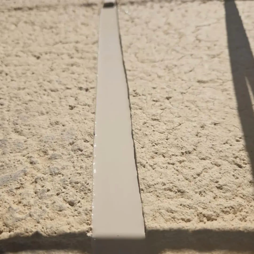Customer photo review of Concretix™ Sella y repara grietas de concreto en minutos