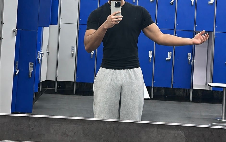 Customer photo review of Fitted Tee - Black