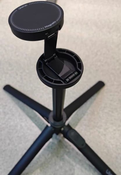 Customer photo review of MAGNOVA 360™ - Trépied magnétique multifonction pour smartphone
