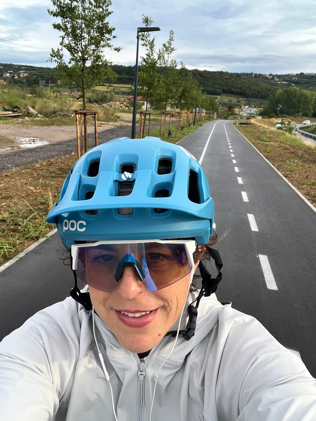 Customer photo review of Women's Cooling Sun Protection Jacket UPF 100+ AL118