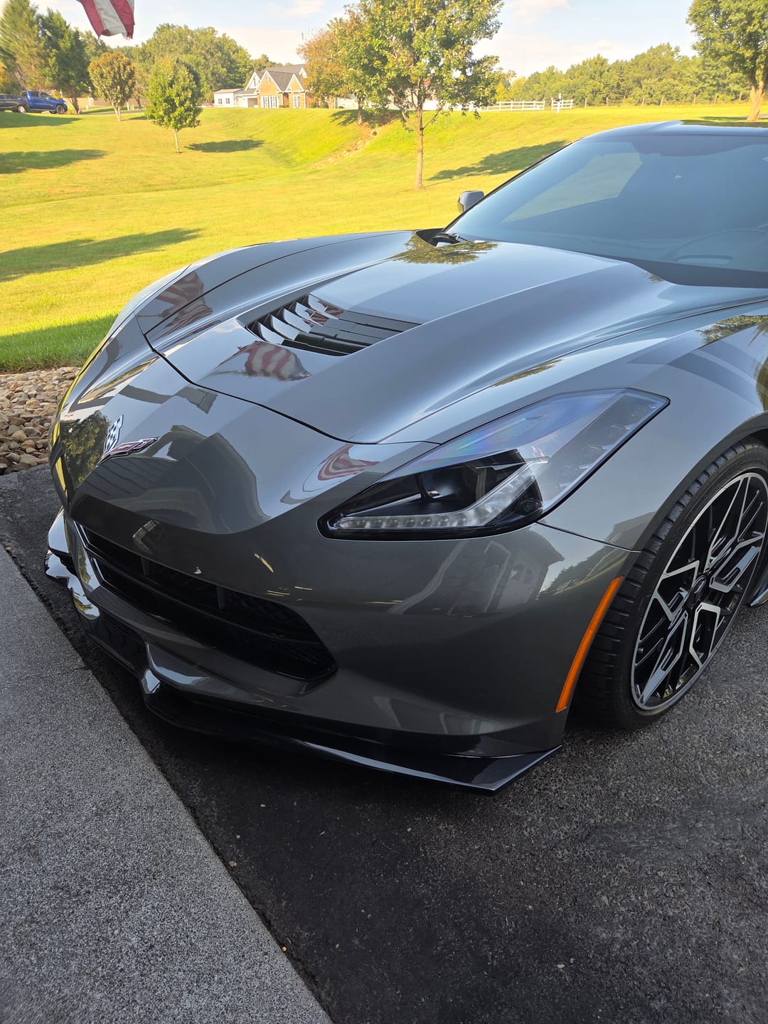 Customer photo review of Chevrolet Corvette C7 Stage 2 Front Splitter With Side End Caps