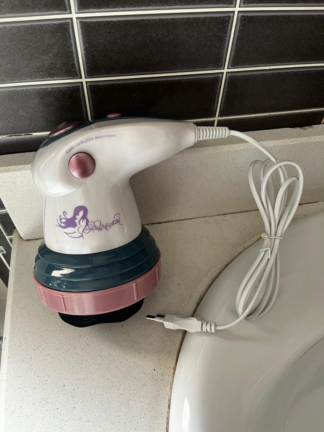 Customer photo review of Masajeador anticelulítico con luz infrarroja