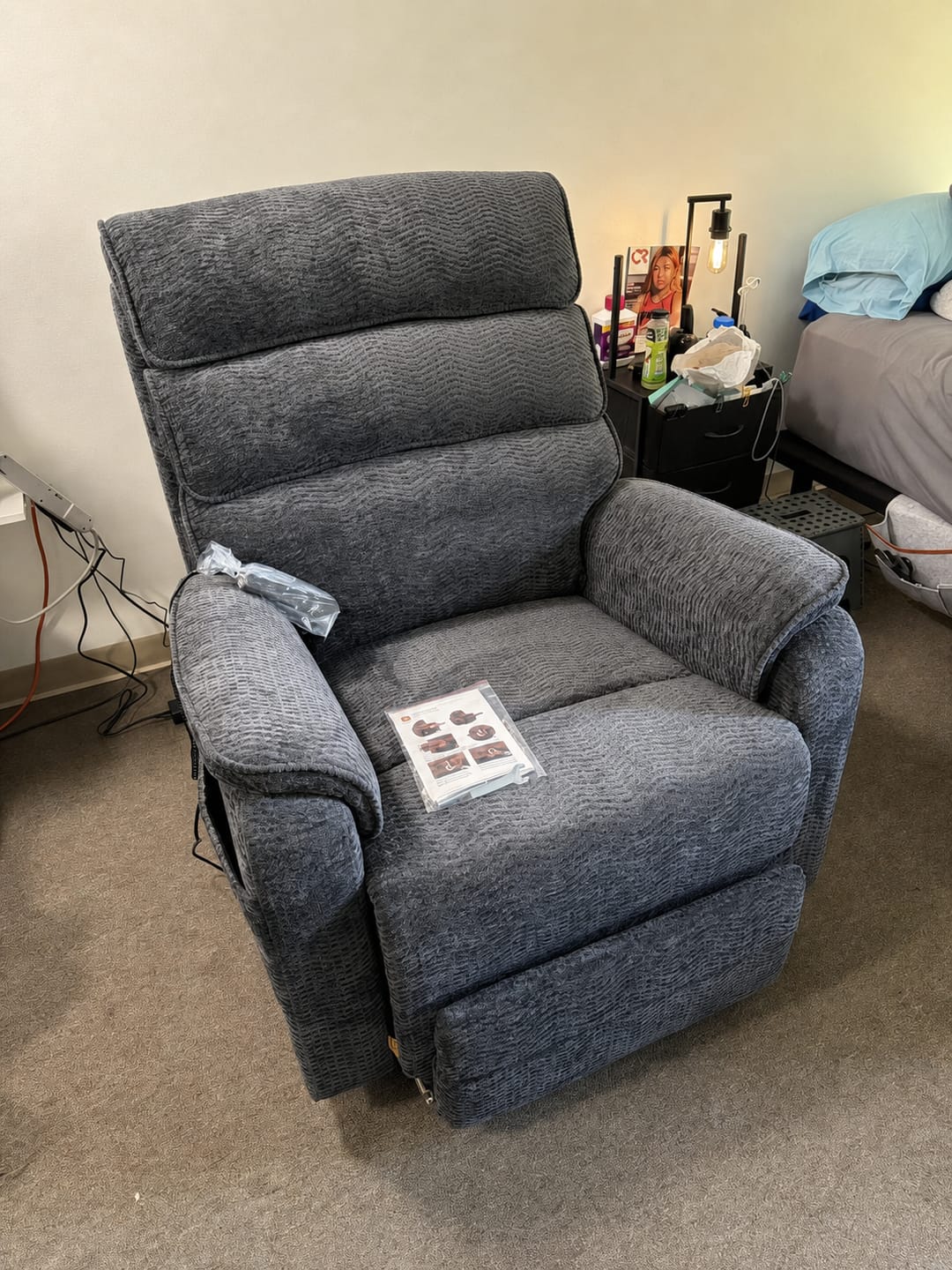 Customer photo review of 9188ET Big & Tall Power Lift Recliner – Dual Motor, 400LBS, Lay Flat, Heat & Massage