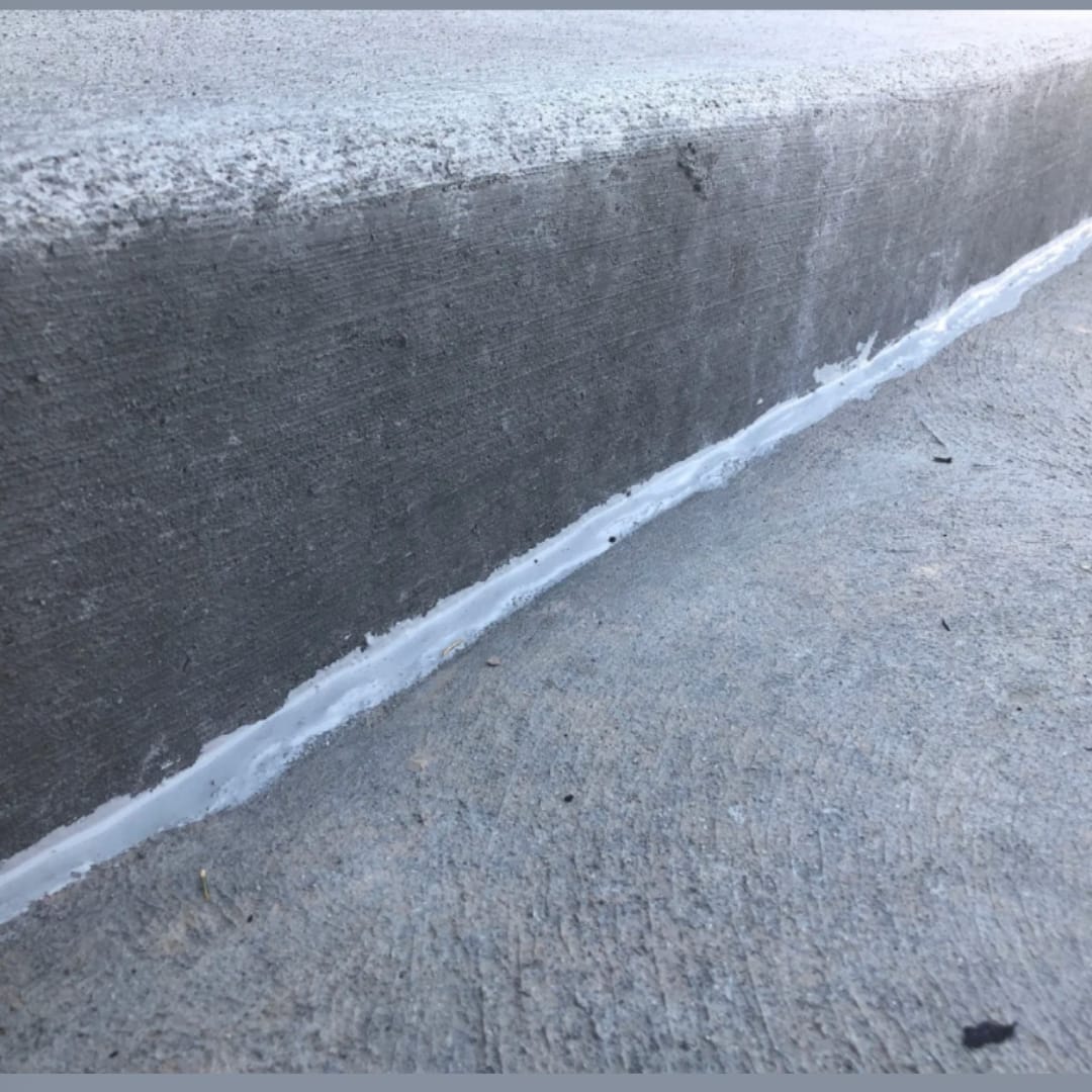 Customer photo review of Concretix™ Sella y repara grietas de concreto en minutos
