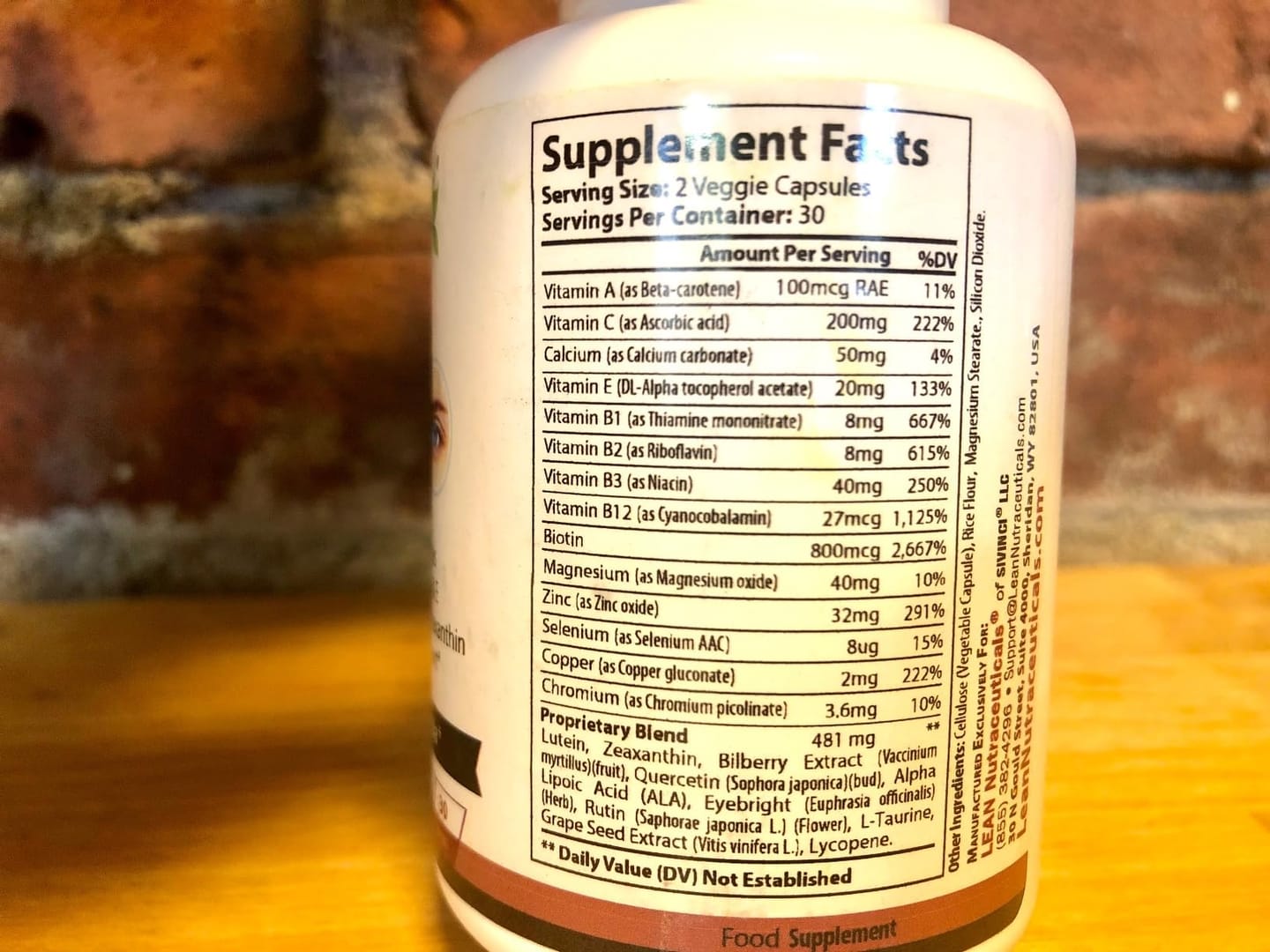 Customer photo review of Eye Health Plus with Copper, Vitamins A, B, C, E, Lutein, Zeaxanthin, Quercetin, Zinc, Bilberry Extract, Biotin - Care for Sight, Dryness, Strain"