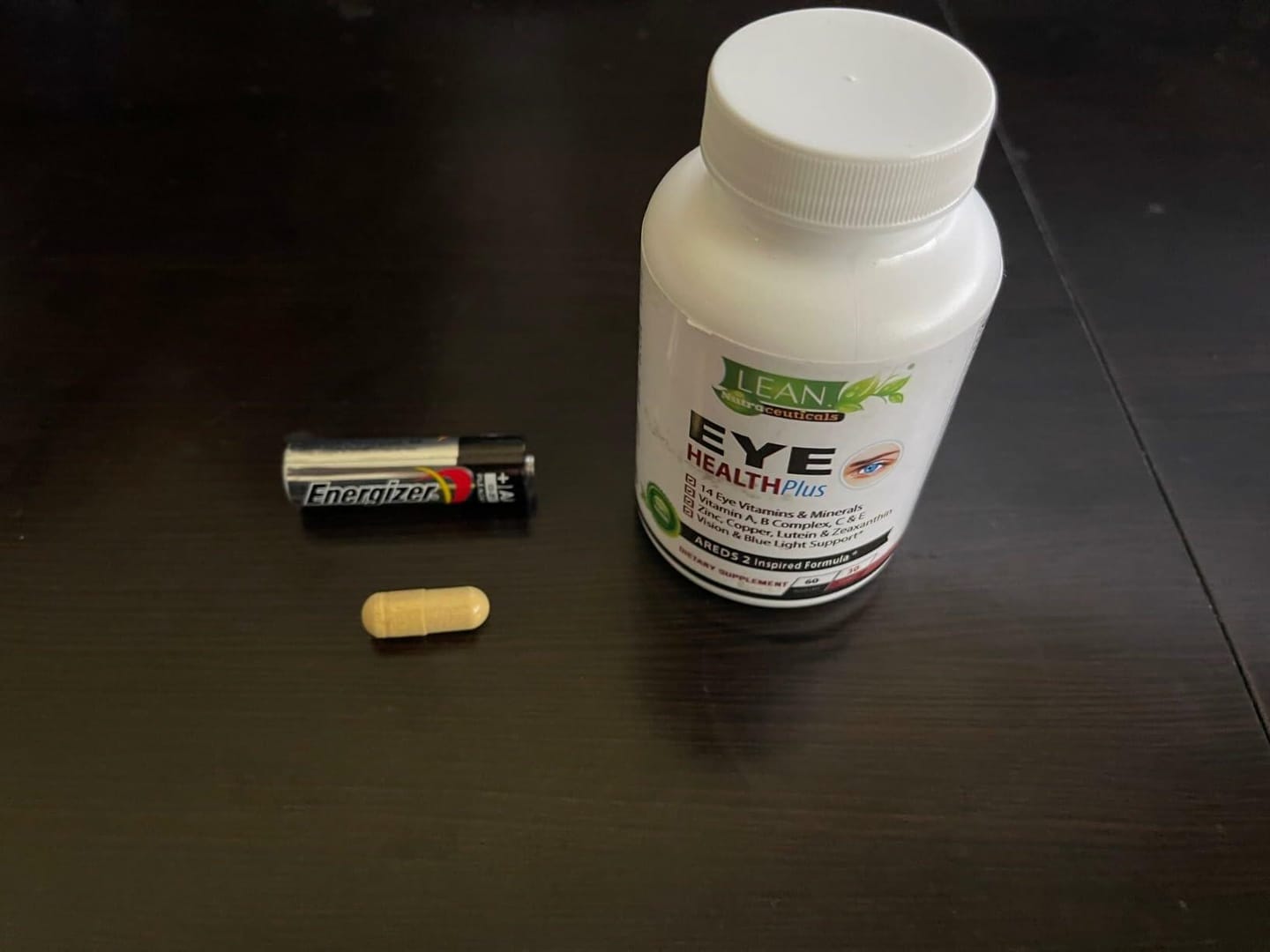 Customer photo review of Eye Health Plus with Copper, Vitamins A, B, C, E, Lutein, Zeaxanthin, Quercetin, Zinc, Bilberry Extract, Biotin - Care for Sight, Dryness, Strain"