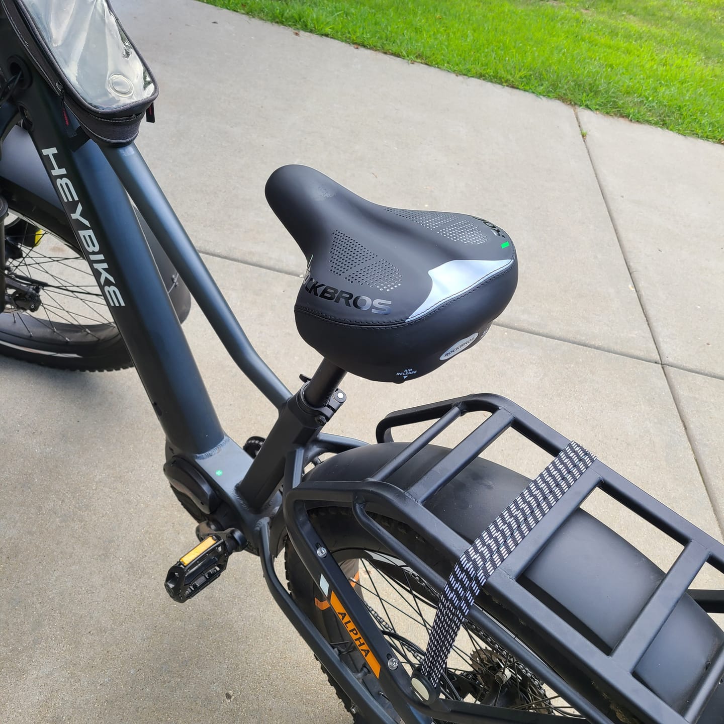 Customer photo review of Air Cushion Bike Seat