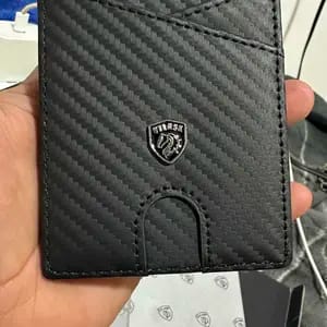Customer photo review of Portafoglio Uomo Slim Bifold Pelle Minimalista Antigraffio RFID
