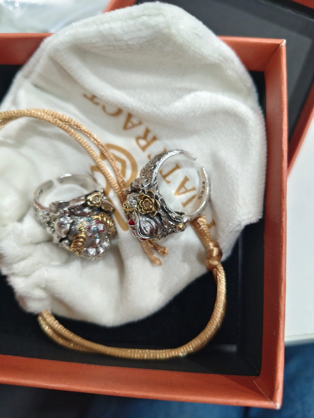 Customer photo review of FREE Today: Wealth Luck & Blessings Golden Toad Inlaid Vintage Ring