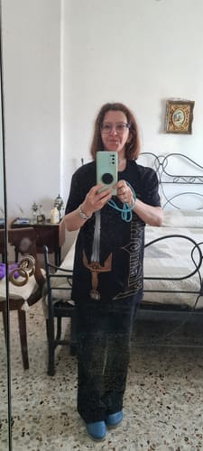 Customer photo review of MANOWAR T-SHIRT SWORD VERTICAL YELLOW LOGO