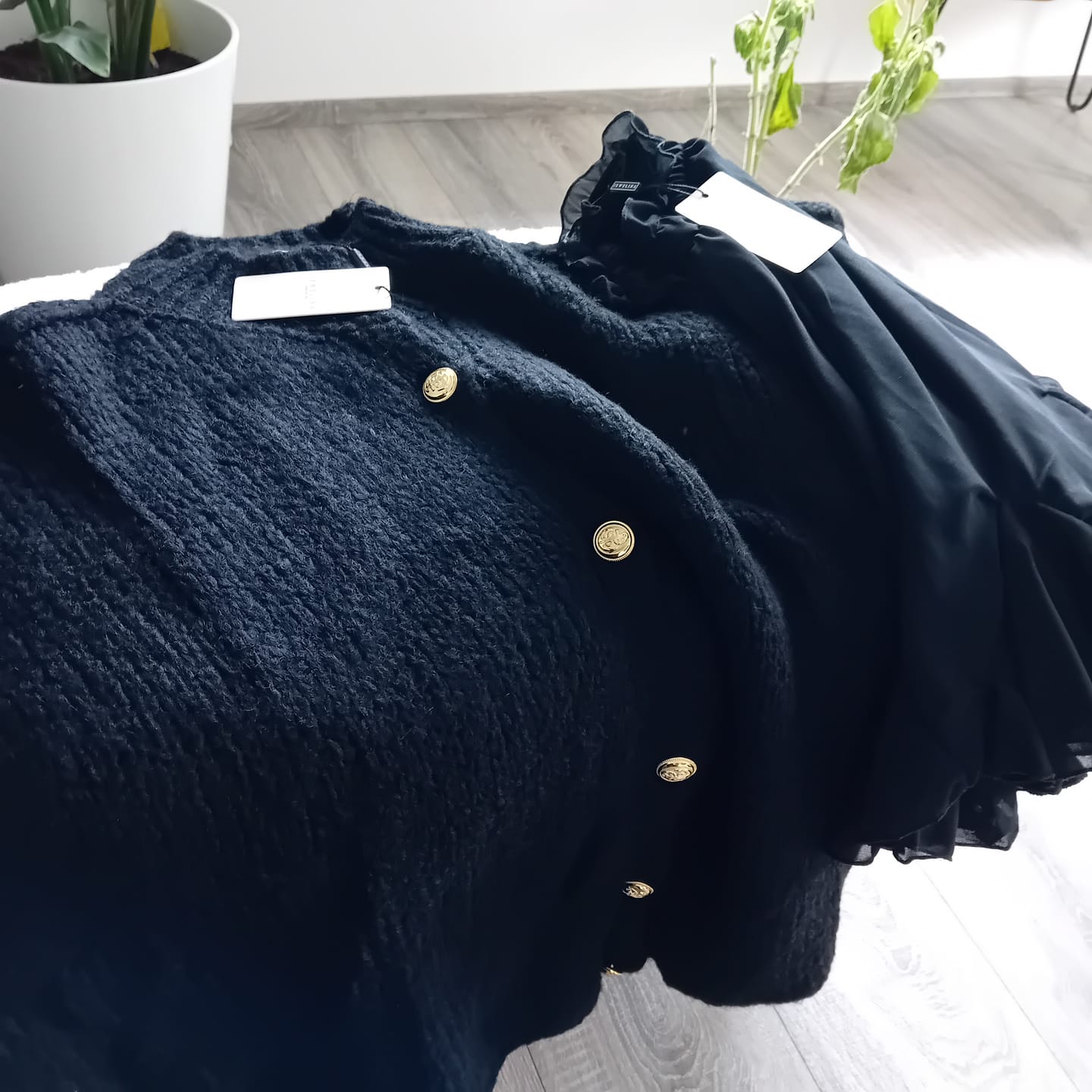 Customer photo review of Oversized Cardigan "CozyGlam"