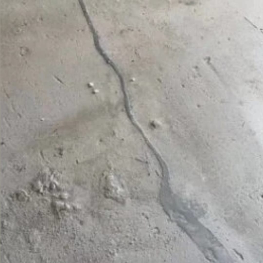 Customer photo review of Concretix™ Sella y repara grietas de concreto en minutos
