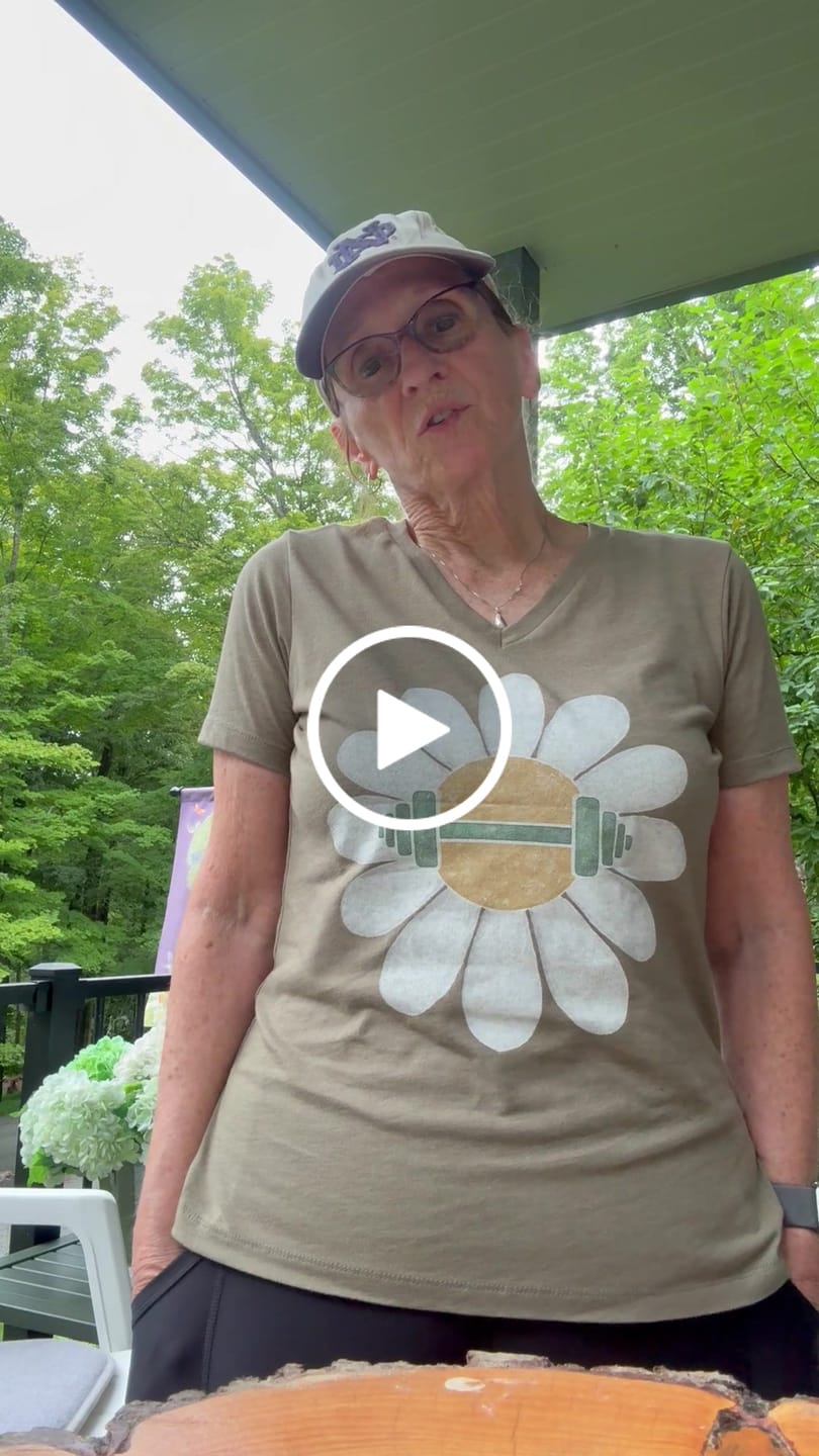 Customer video review of Daisy Barbell V-Neck