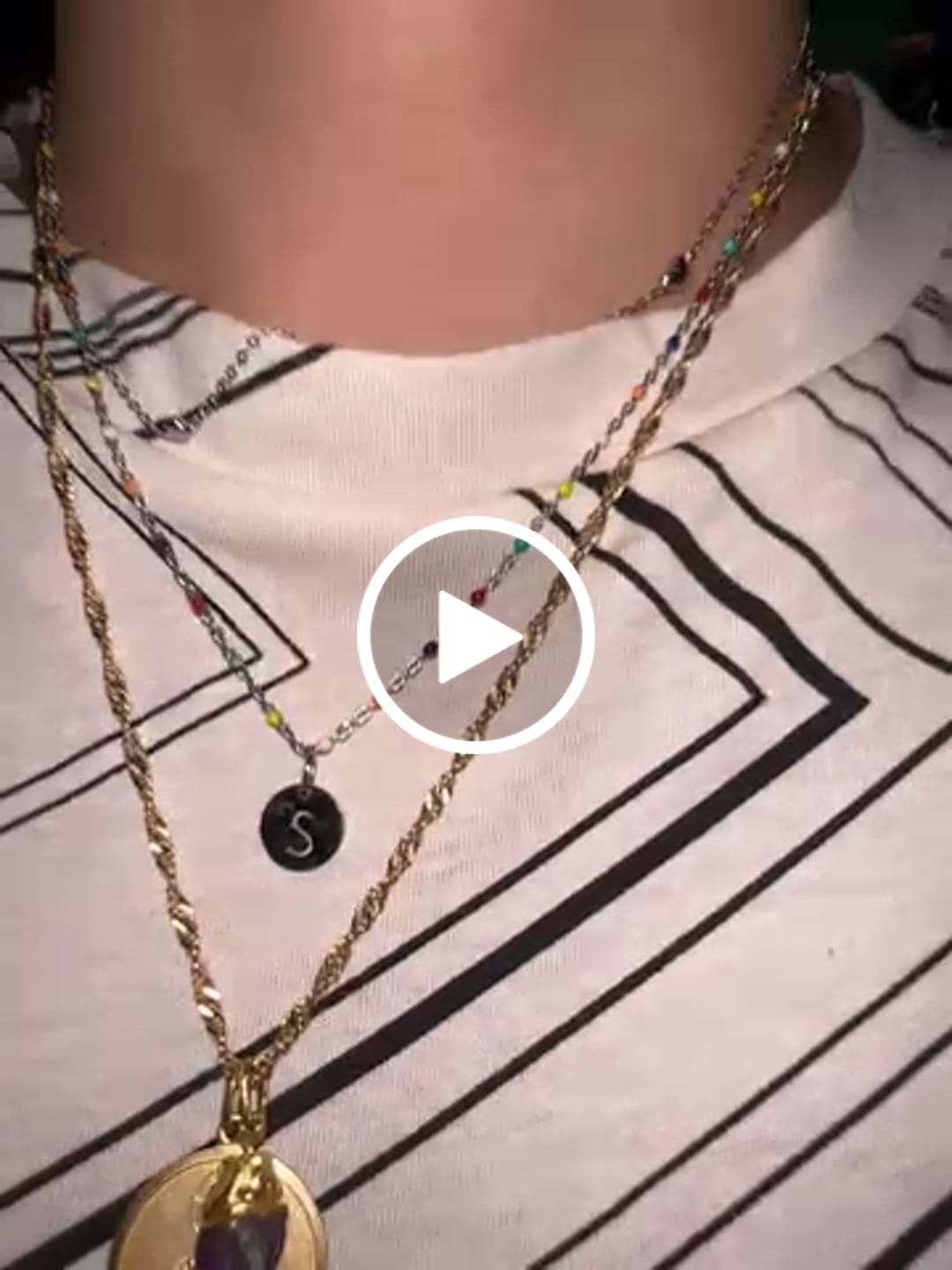 Customer video review of Collar Letras ABC