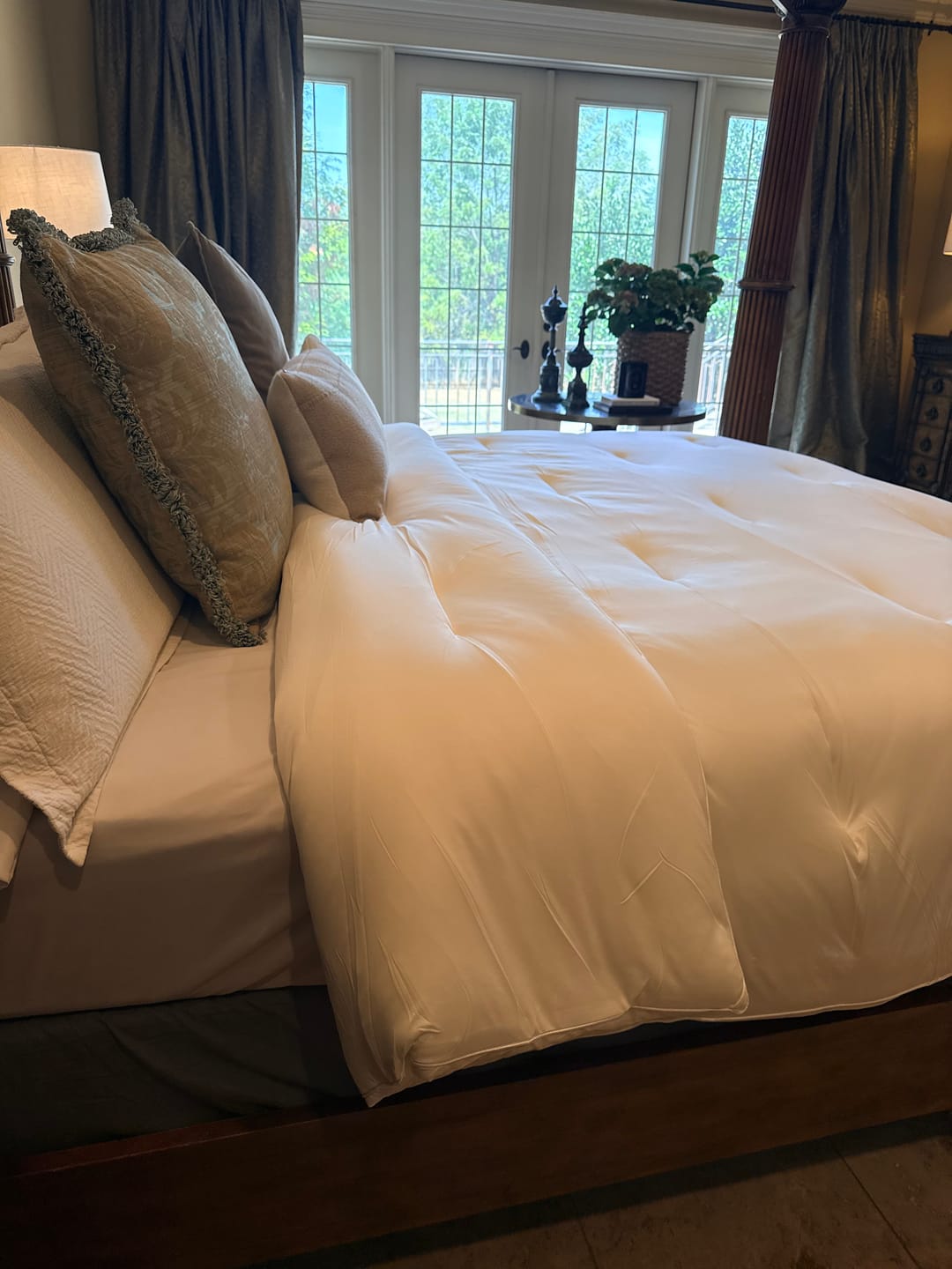 Customer photo review of MarshMellow Comforter