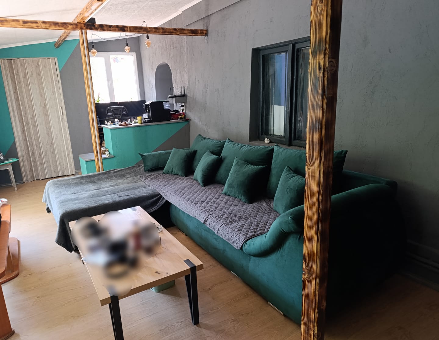Customer photo review of Coltar extensibil ROSARIO-OANA, stofa catifelata verde, 300x200x76 cm