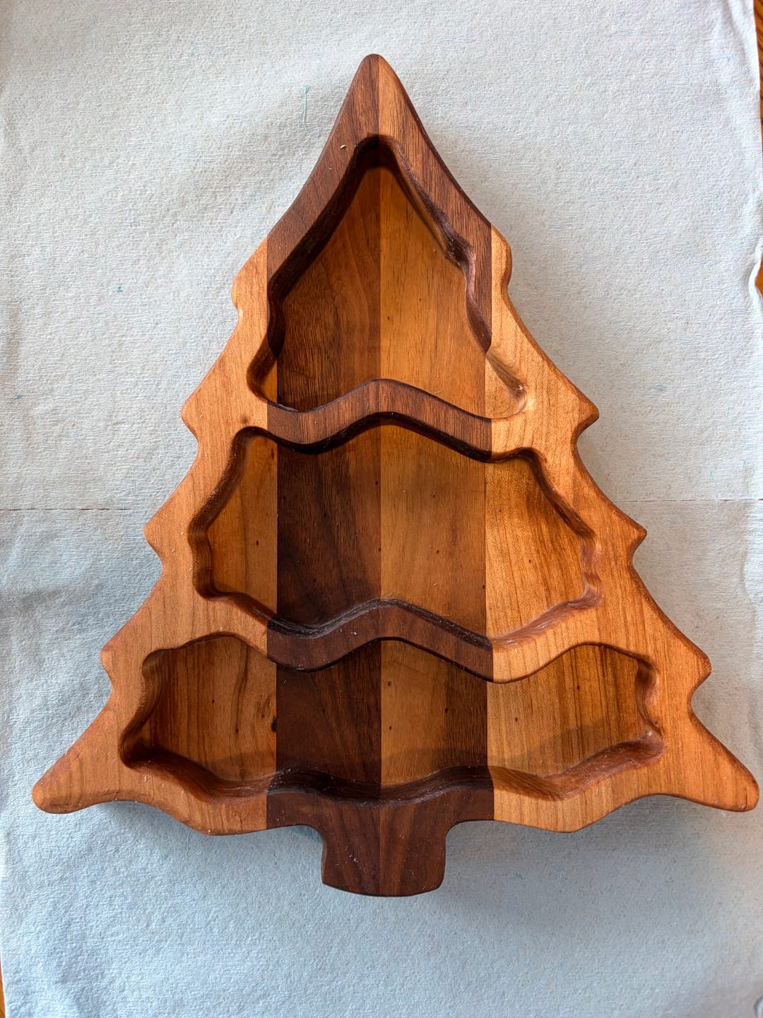 Customer photo review of 11.0x9.5" Christmas Tree Tray 2 Acrylic Router Template [Limited Edition]