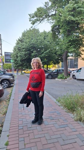 Customer photo review of Manowar Ladies' Long Sleeve Sign Of The Hammer - red - Ltd. Edition