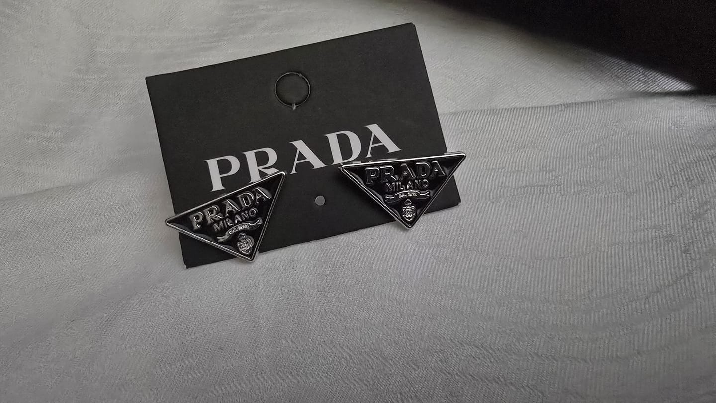 Customer photo review of P Triangle Earring