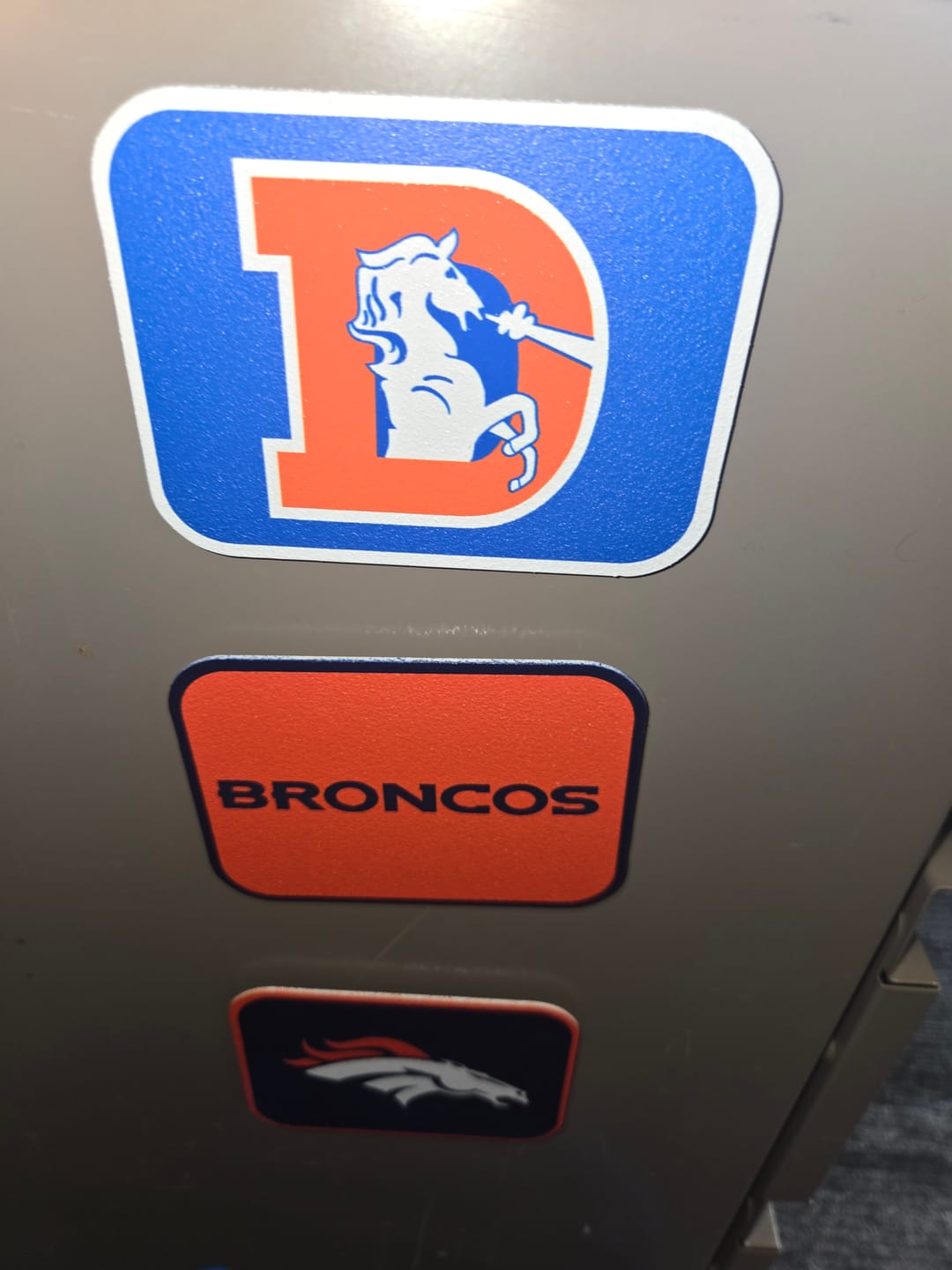 Customer photo review of Denver Broncos - SET of 3 Magnets