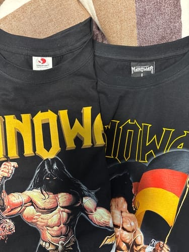 Customer photo review of Manowar T-Shirt Dawn Of Battle Yellow Logo