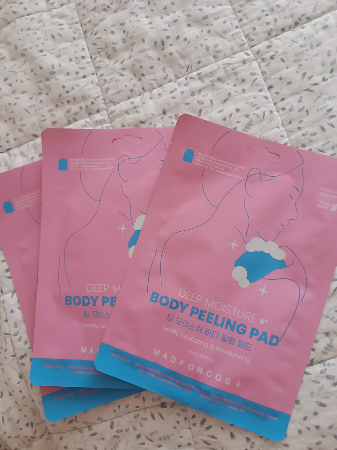 Customer photo review of Пилинг пад за тяло дълбока хидратация MADFORCOS Moisture Body Peeling Pad