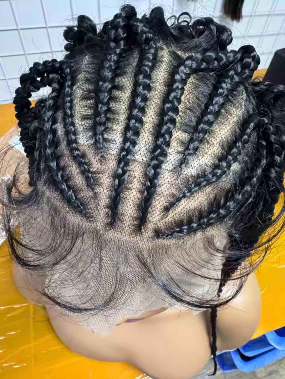 Customer photo review of Perruque Tresses Knotless — sans colle, 56 cm