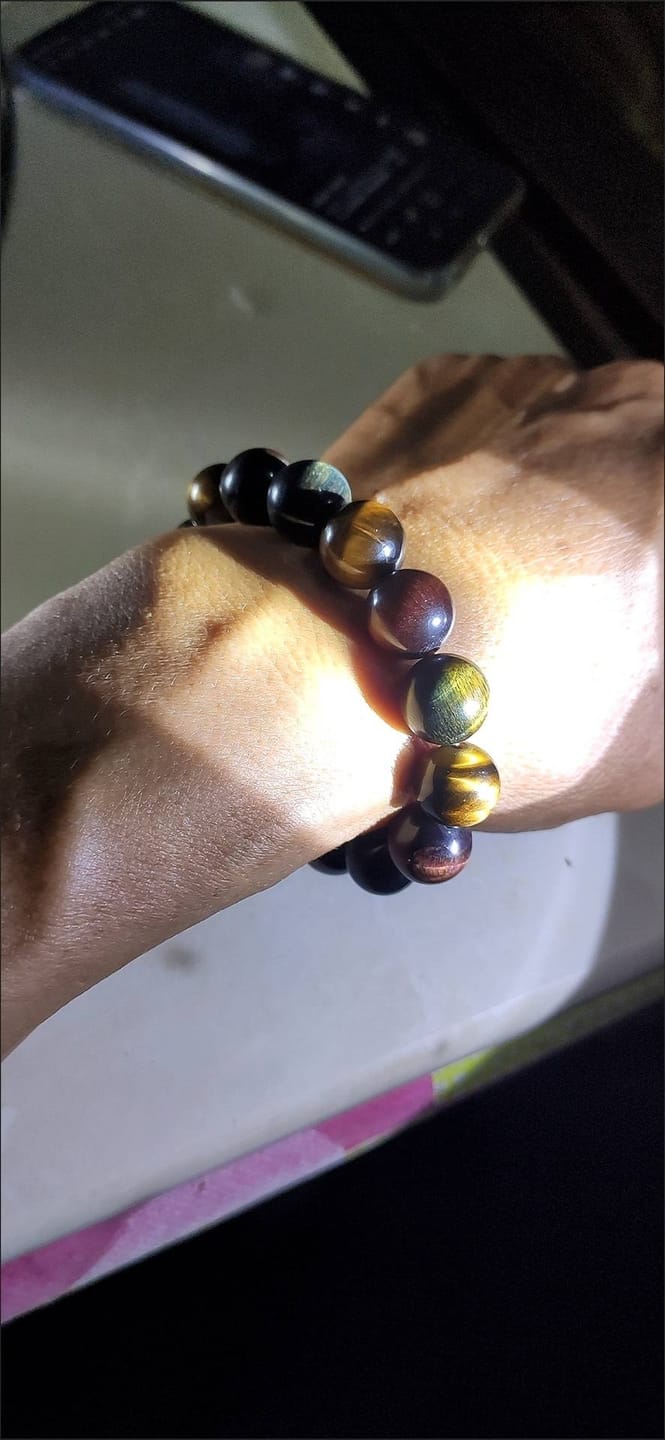 Customer photo review of FuAttract Confidence Protection & Strength Tri-Color Tiger's Eye Willpower Bracelet