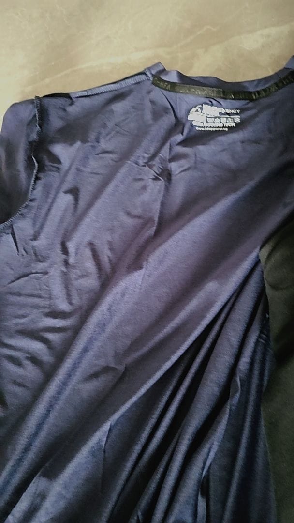 Customer photo review of Dri-Fit Heather Crew Neck Short Sleeve T-Shirt