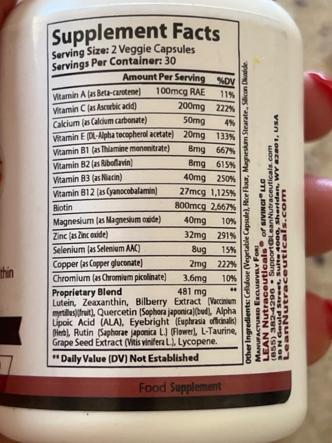 Customer photo review of Eye Health Plus with Copper, Vitamins A, B, C, E, Lutein, Zeaxanthin, Quercetin, Zinc, Bilberry Extract, Biotin - Care for Sight, Dryness, Strain"