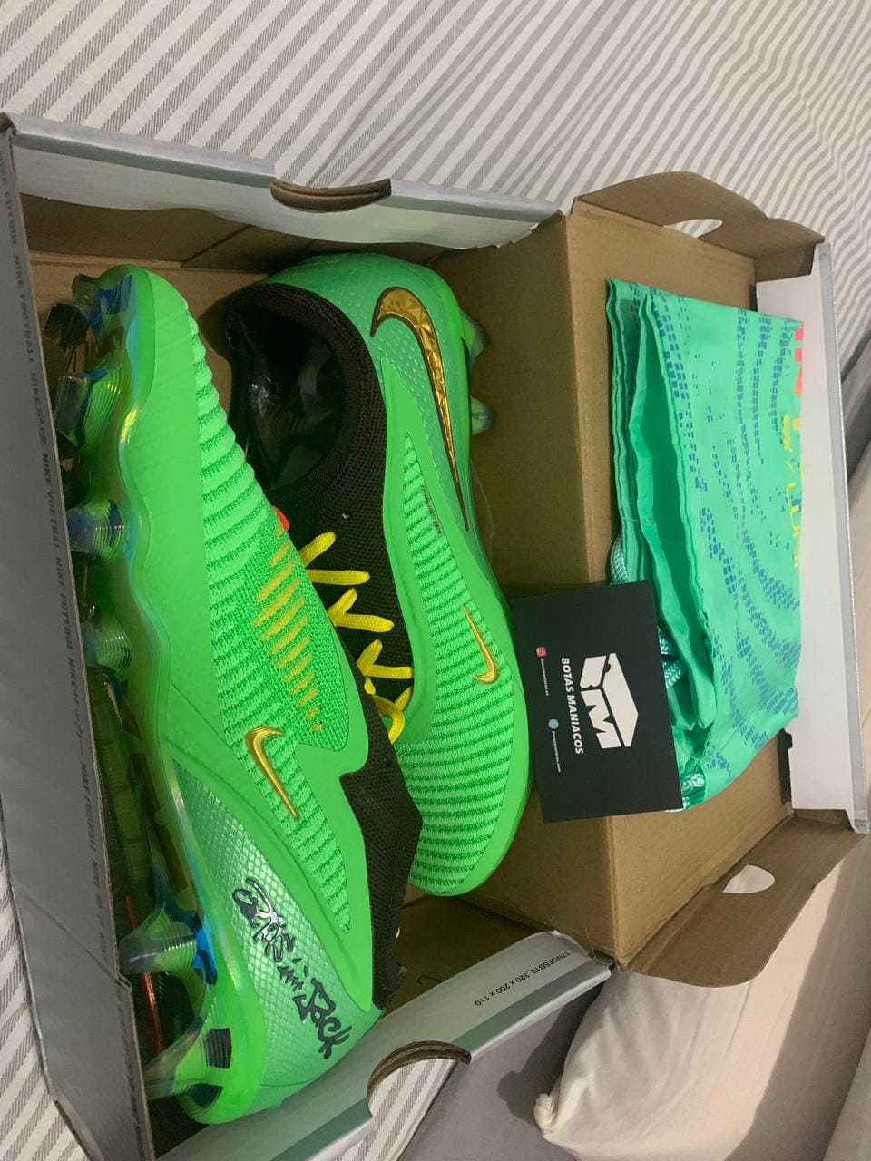 Customer photo review of Nike Phantom 6 Low Elite FG “Cactus Jack”