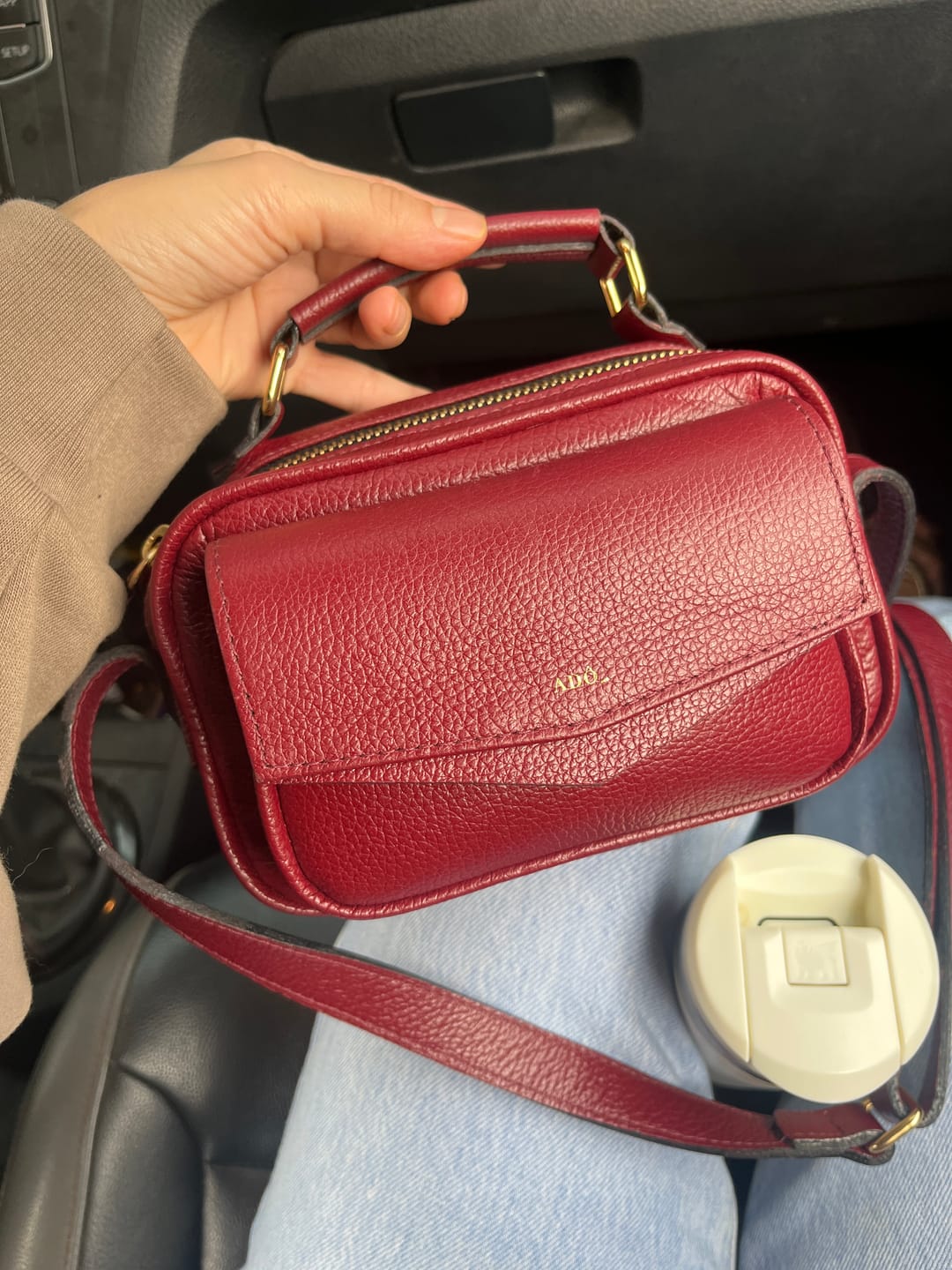 Customer photo review of Bolsa Brick Mini Essencial Couro Adô Cor Framboesa
