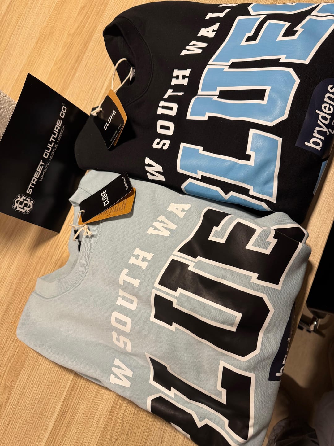 Customer photo review of Rewa Hard 267 Crewneck