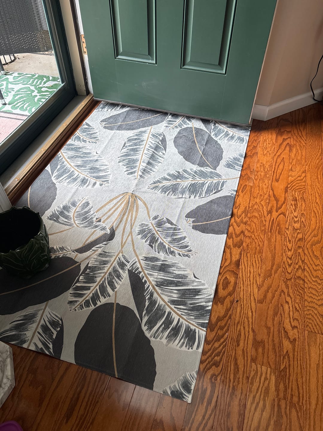 Customer photo review of Hojas Cubanas Mint Washable Rug