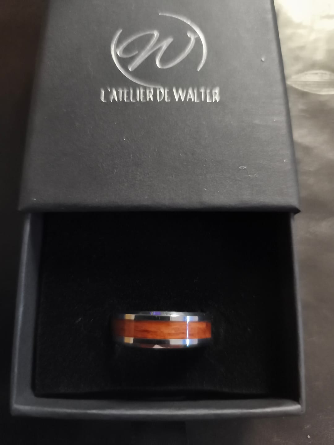 Customer photo review of Bague avec Bois de Palissandre - Tungstène