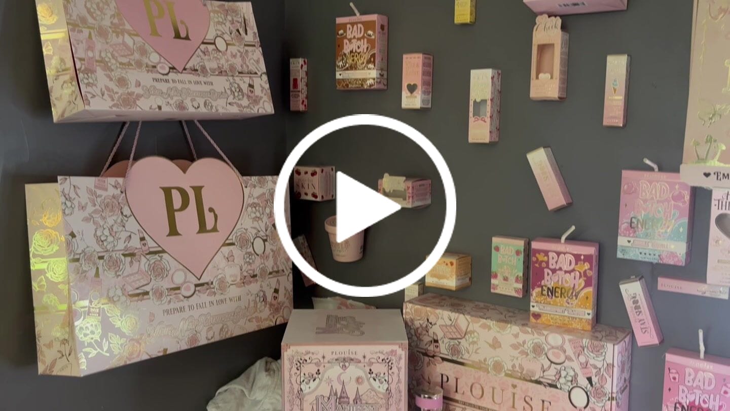 Customer video review of Manifest The Magic Makeup Set