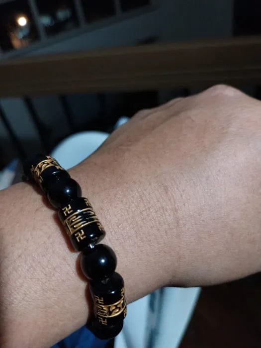 Customer photo review of FuAttract Protection Luck & Prosperity Colorful Om Mani Mantra Fortune Money Bracelet